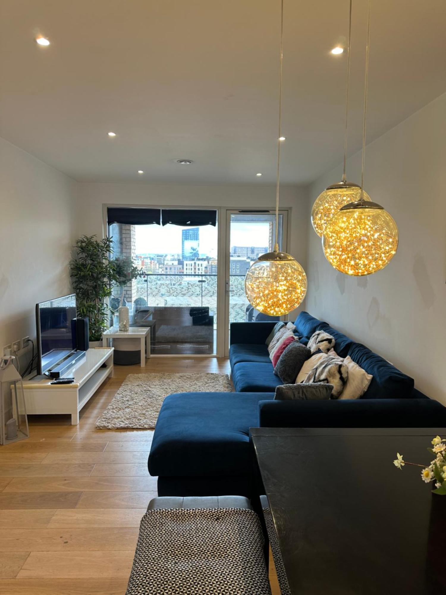 Luxury 3 Bedroom Flat In Stratford, Londres Exterior foto