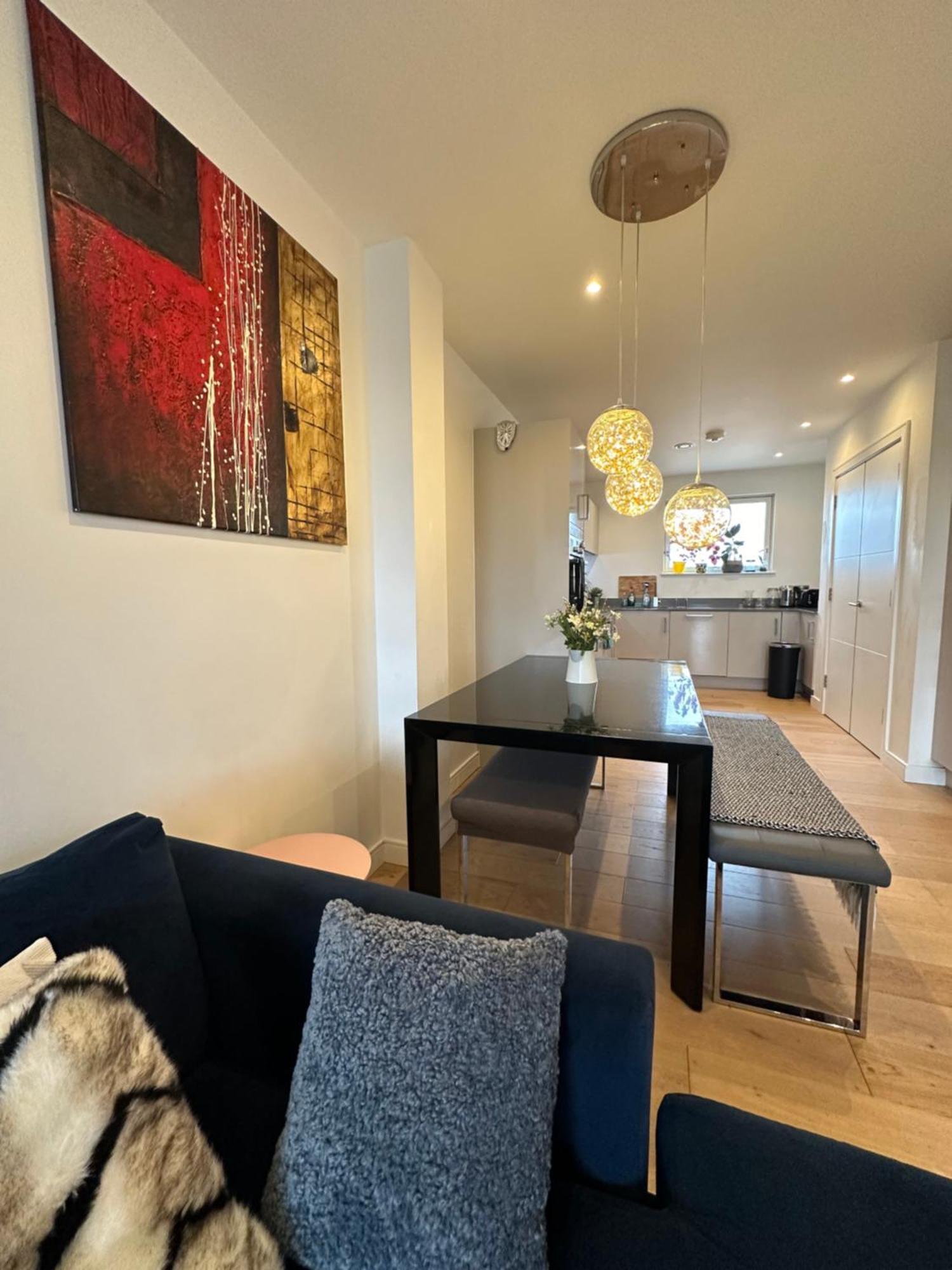 Luxury 3 Bedroom Flat In Stratford, Londres Exterior foto