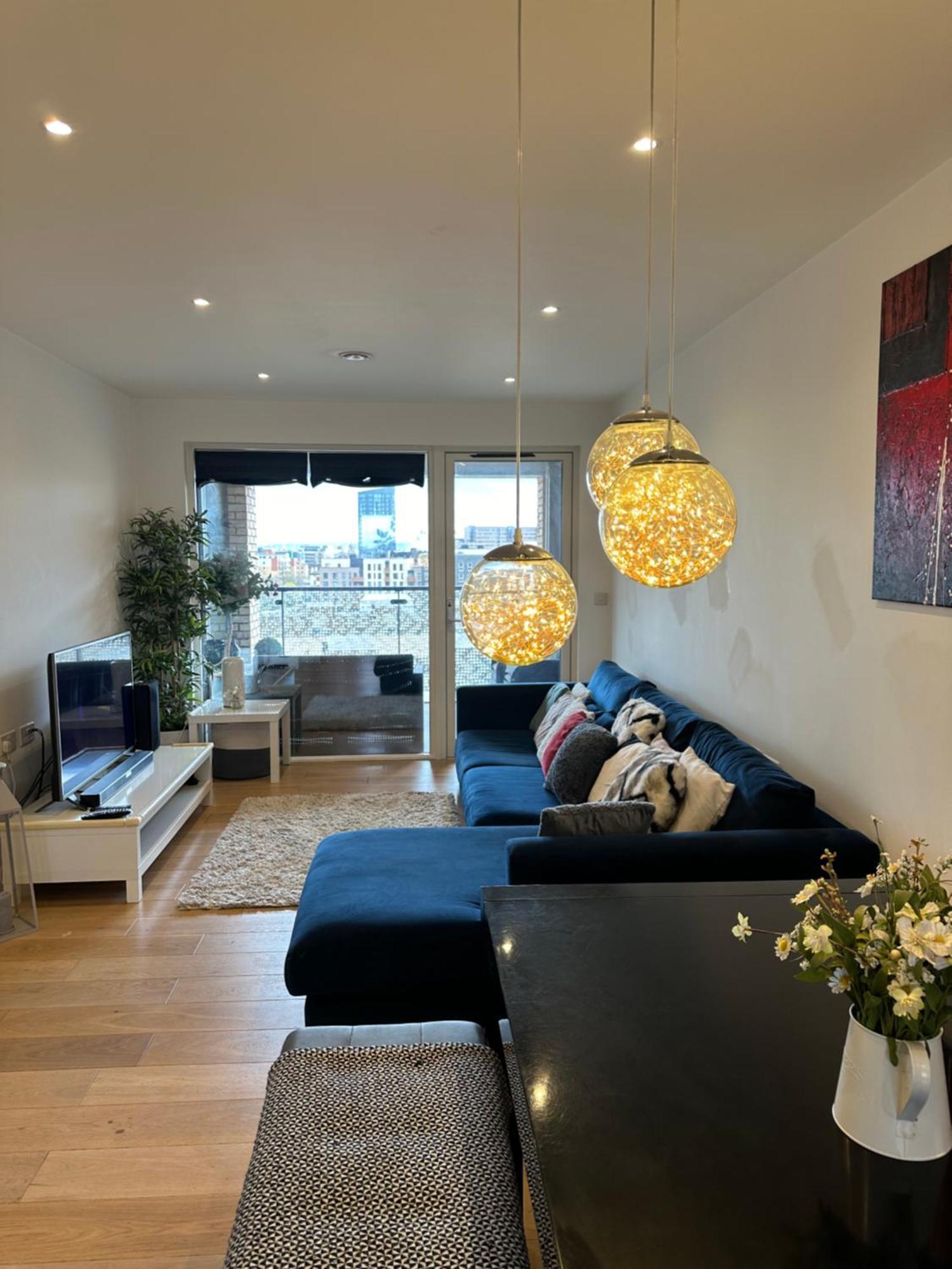 Luxury 3 Bedroom Flat In Stratford, Londres Exterior foto